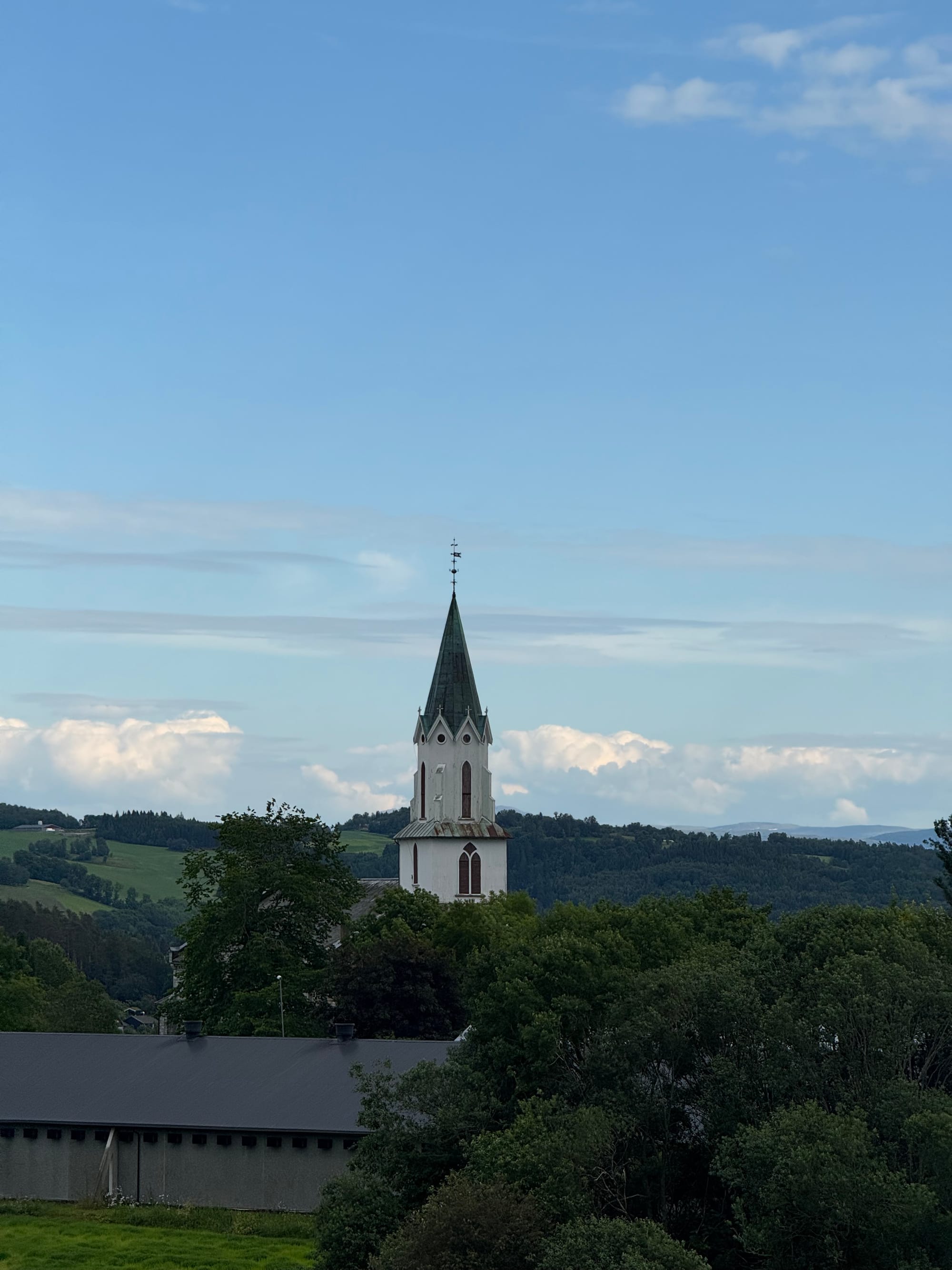 63°51′44′′ N 11°17′56′′ E