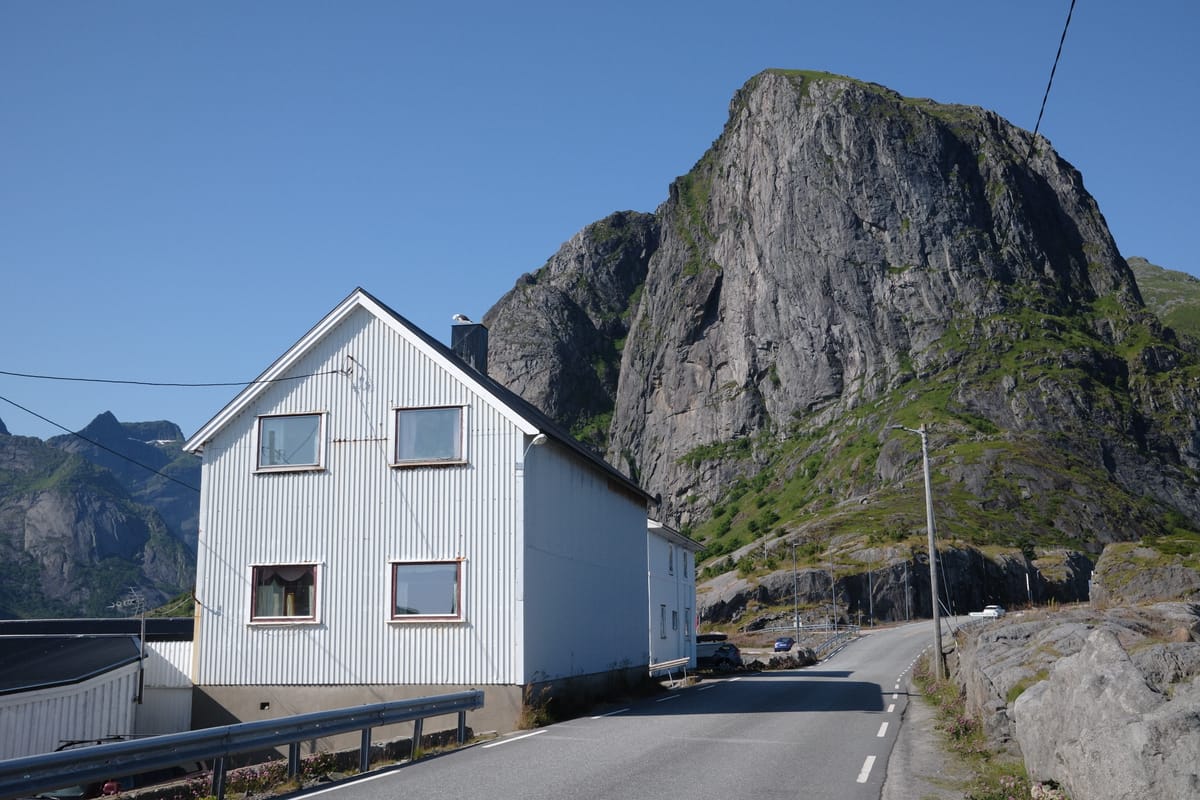 Flakstad